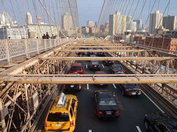 Traffic στην Brooklyn bridge
