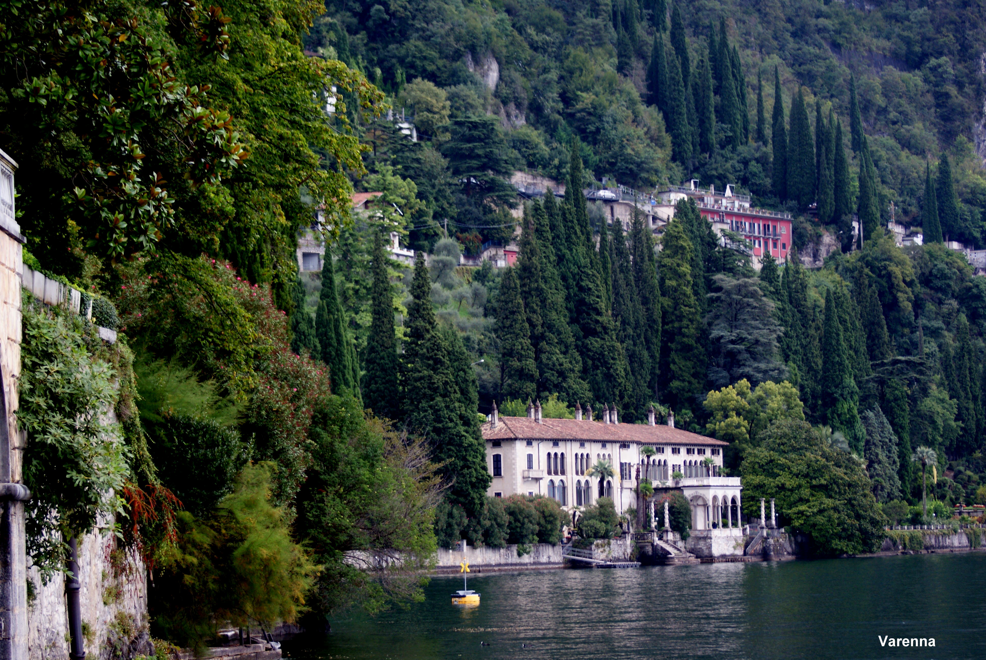 Varenna bank