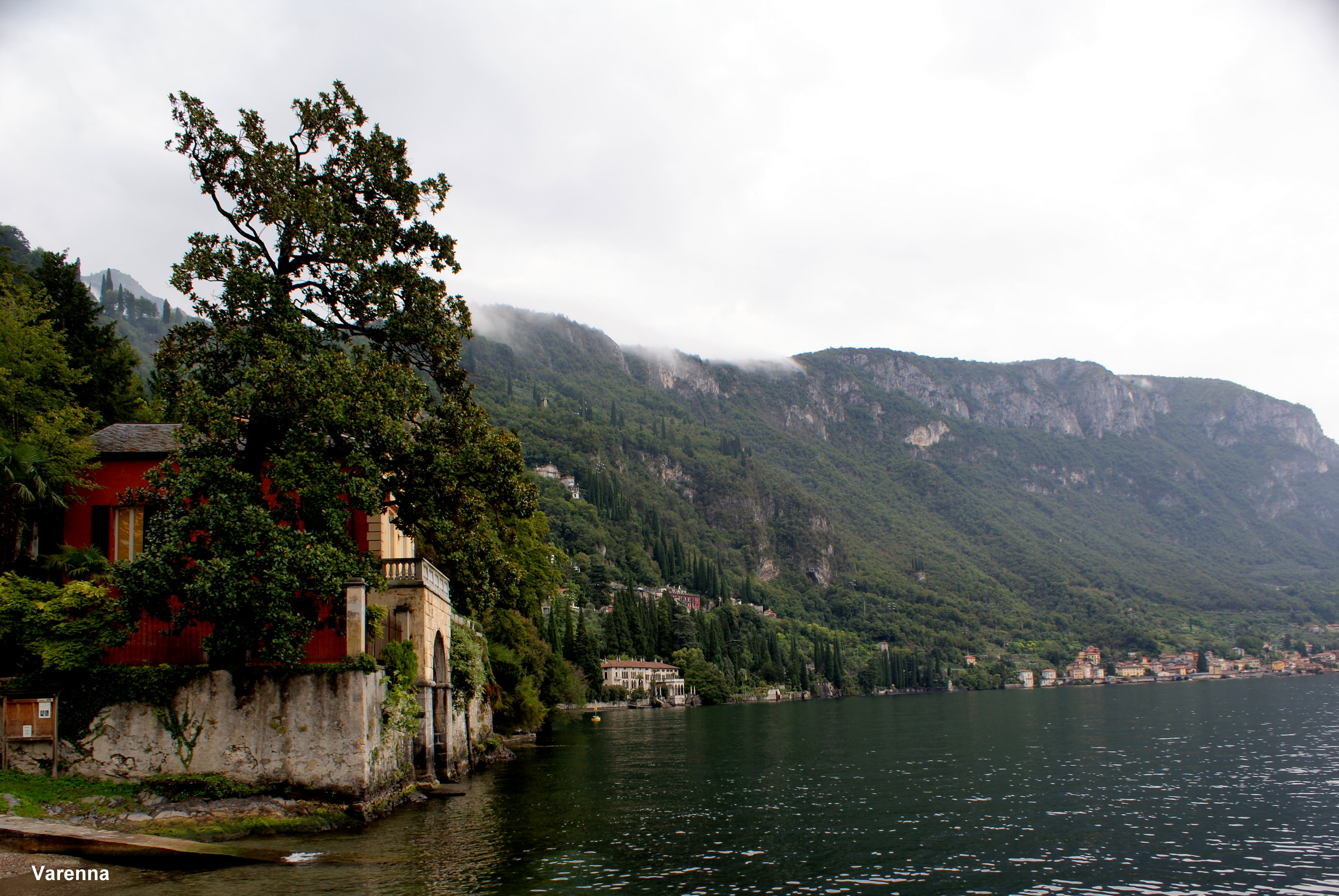 Varenna bank