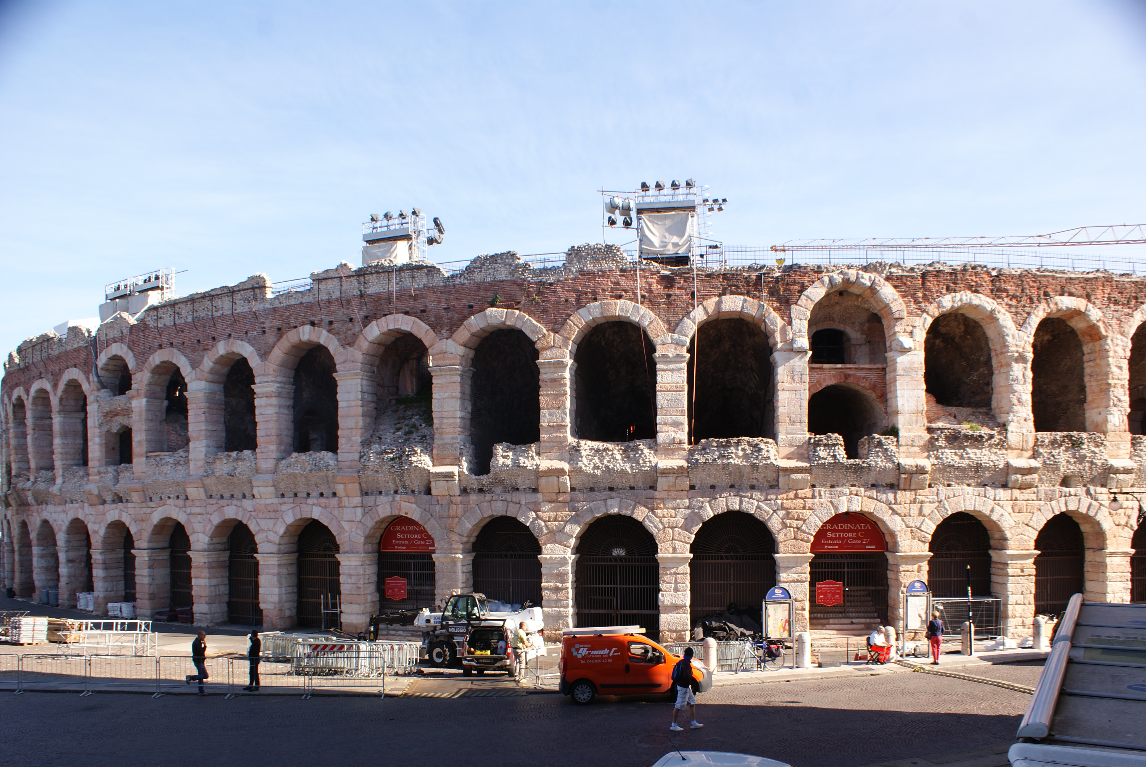 Verona,Piazza Bra,Arena