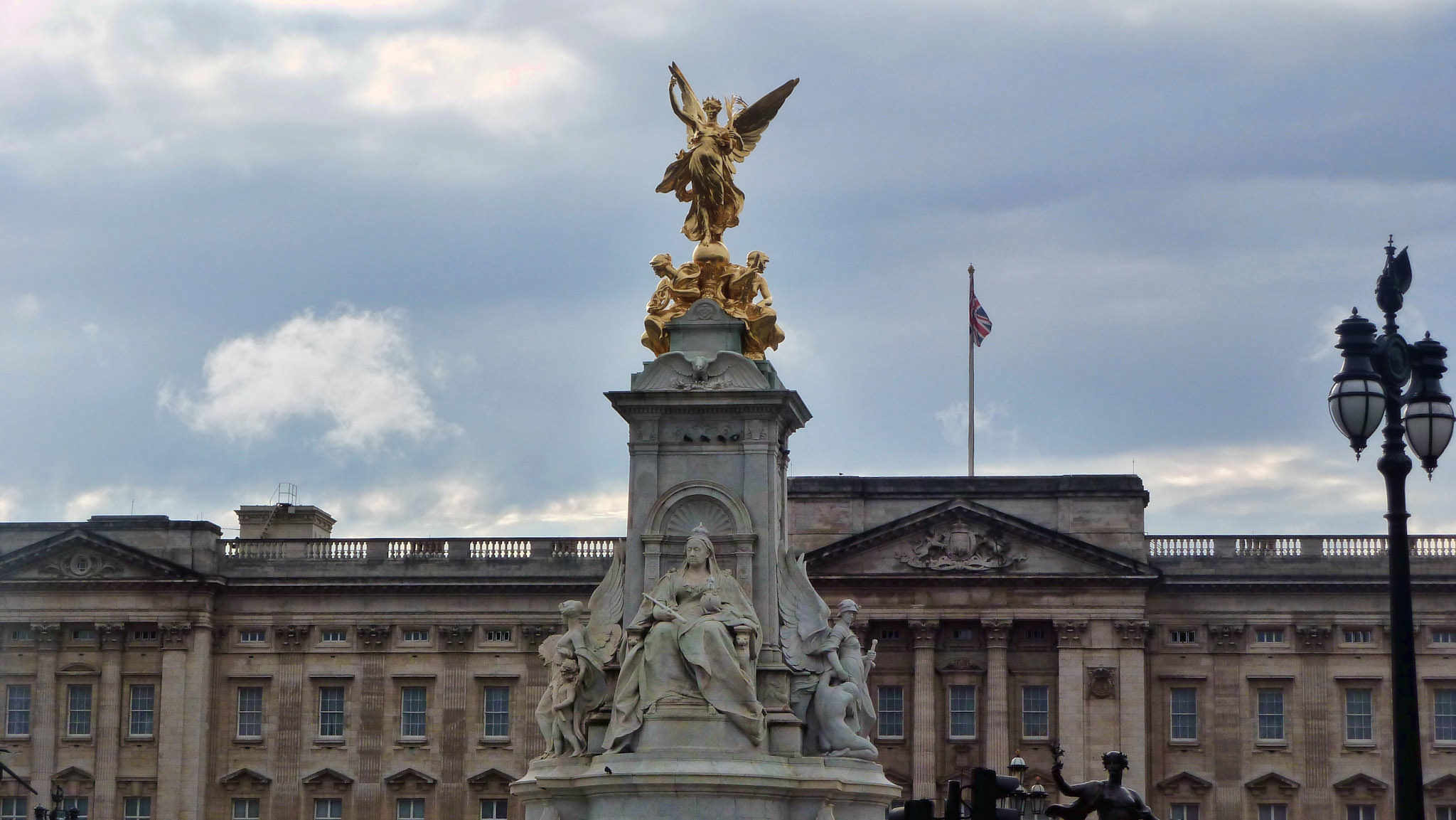 Victoria Memoria - Buckingham Palace