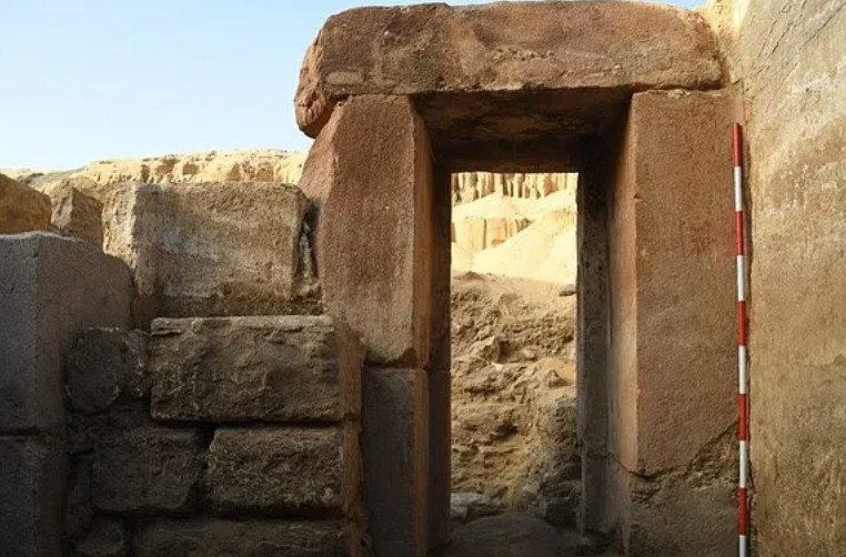Αδιανόητη ανακάλυψη στην Αίγυπτο: Βρήκαν τον χαμένο Ναό του Ρα μετά από 4.500 χρόνια