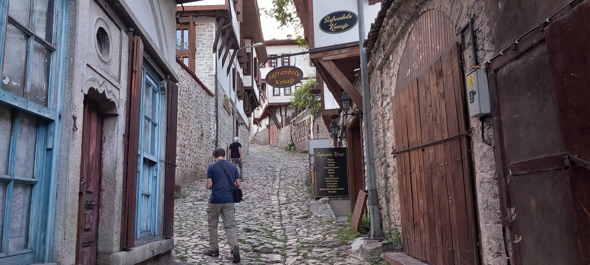 saframbolu narrow streets