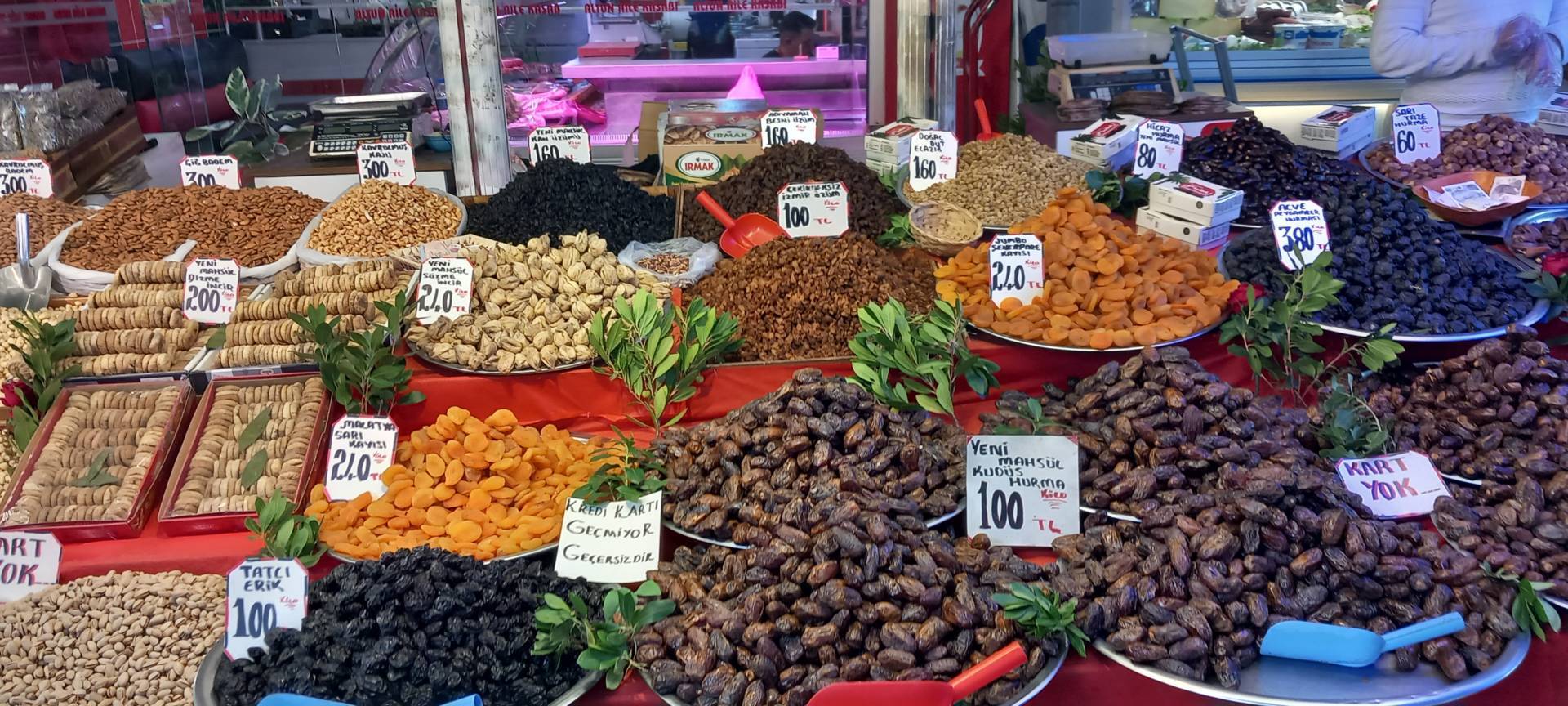 dates figs and nuts