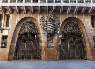 Η μαγεία του Gaudi στη Βαρκελώνη