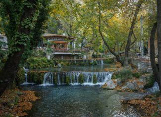 Λιβαδειά, 40 παλικάρια… και αμέτρητα σουβλάκια