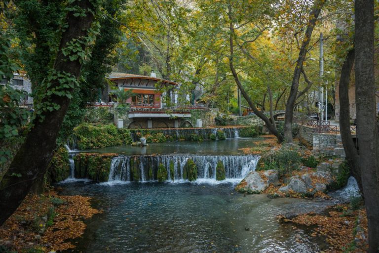 Λιβαδειά, 40 παλικάρια… και αμέτρητα σουβλάκια