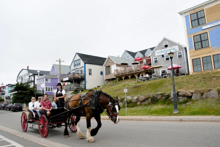 Λούνεμπουργκ, ένα παραθαλάσσιο στολίδι στη Νέα Σκωτία του Καναδά