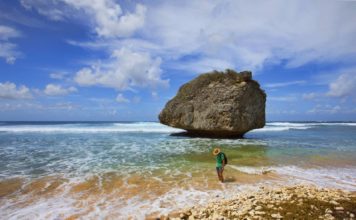 Στις παραλίες των Μπαρμπάντος