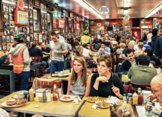 Όταν το παστράμι συνάντησε το Katz’s