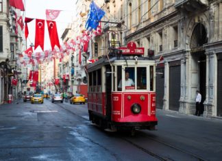 ‘Ενας ναός μοντέρνας τέχνης στην Κωνσταντινούπολη