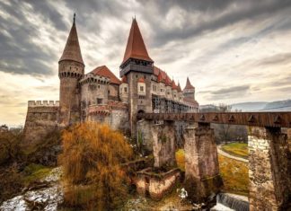 Top-10 Κάστρα της Ευρώπης