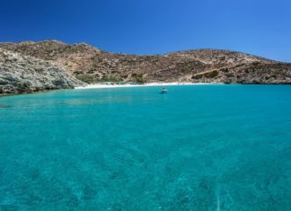 Δονούσα, μικρή μα ξεχωριστή