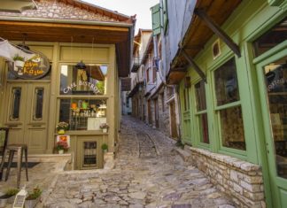 Στα στενά της Δημητσάνας