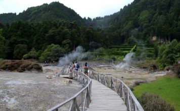 Στιφάδο Cozido μαγειρεμένο στη λάβα