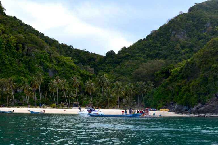 Κο Παγκάν, αναζητώντας τον χαμένο παράδεισο