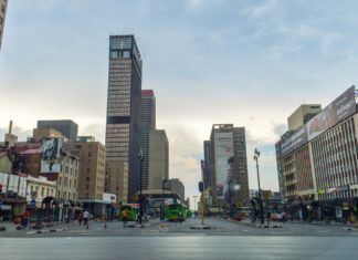 Πώς να αποφύγετε τις κακοτοπιές του Γιοχάνεσμπουργκ