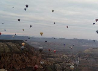 Με αερόστατο στις καμινάδες της Καππαδοκίας