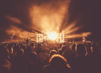 Συναυλίες και Ταξίδια