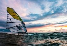 Οι Κορυφαίες Ελληνικές Παραλίες για Θαλάσσια Σπορ